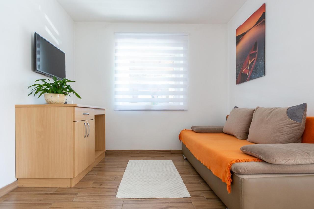 בפורטורוז Apartments And Rooms Jeselnik מראה חיצוני תמונה