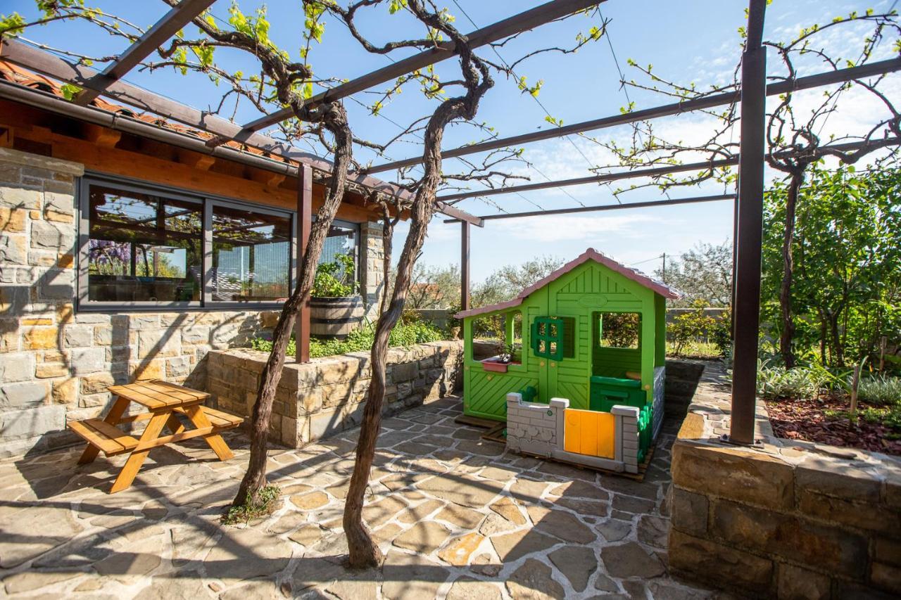 בפורטורוז Apartments And Rooms Jeselnik מראה חיצוני תמונה