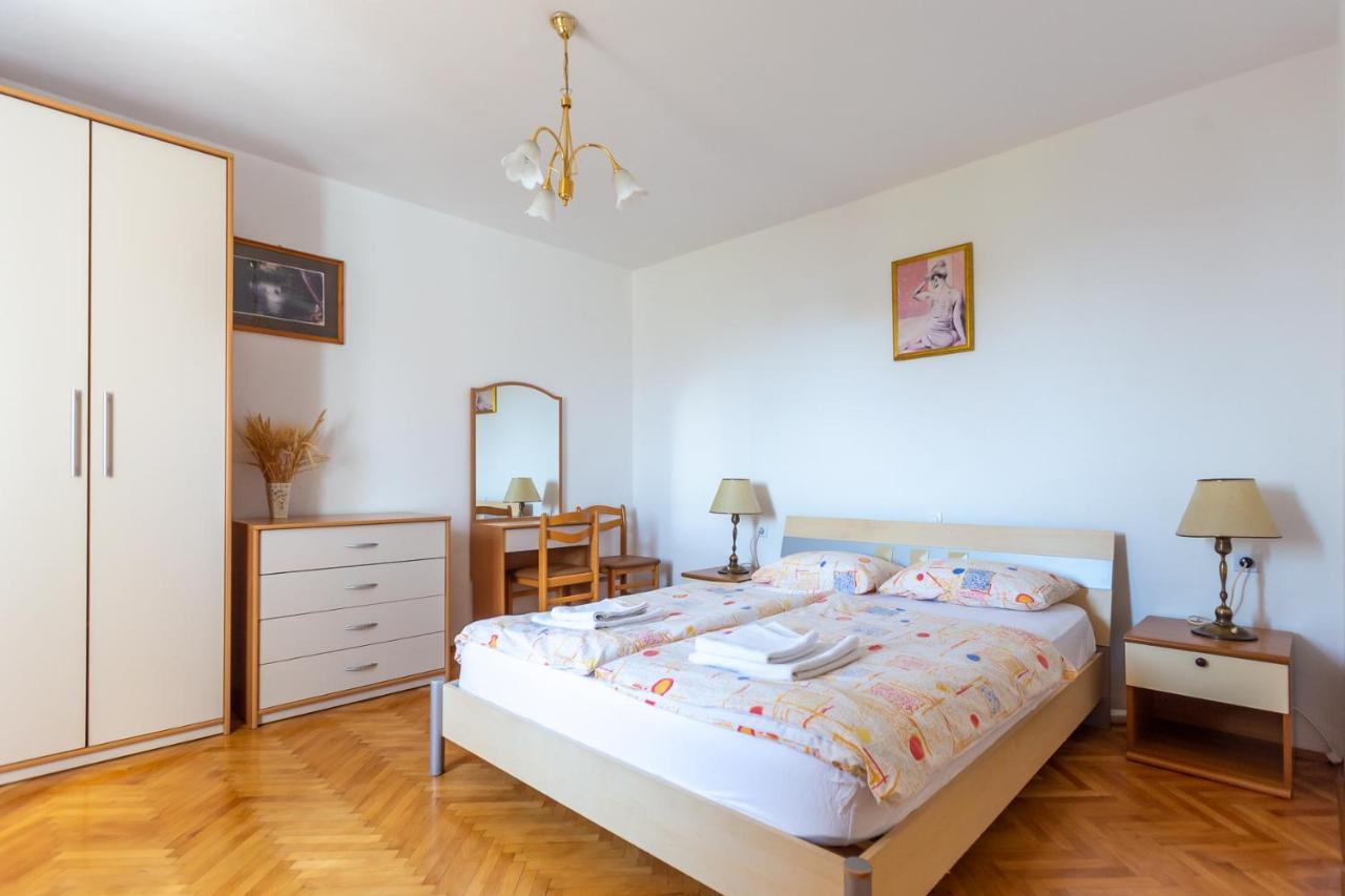 בפורטורוז Apartments And Rooms Jeselnik מראה חיצוני תמונה