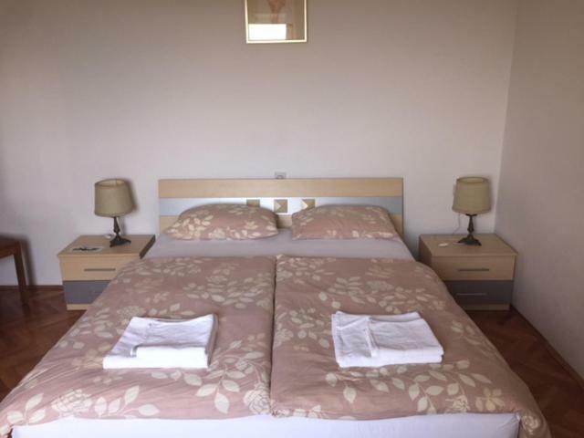בפורטורוז Apartments And Rooms Jeselnik מראה חיצוני תמונה